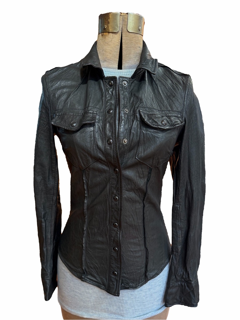 ALL SAINTS WOMANS LORRIMER BLACK LEATHER
SHIRT, Fitted, Snap Front